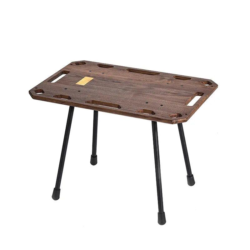 Exquisiter taktischer quadratischer Tisch